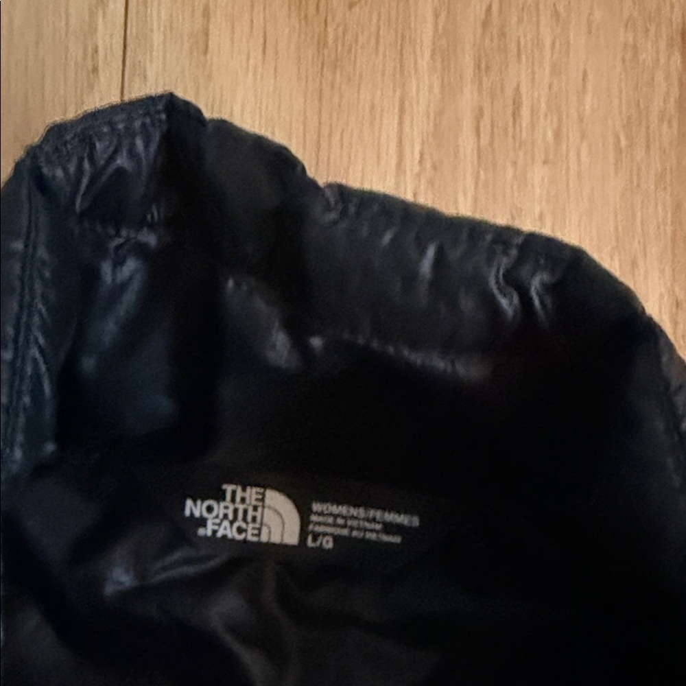 The North Face Black Thermoball Jacket!! Like brand new!! - Picture 2 of 12
